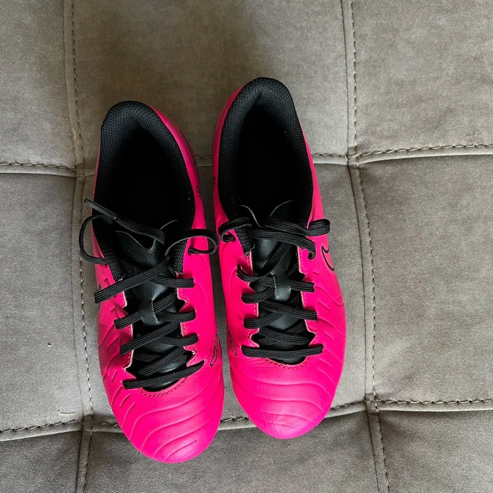 Nike pink Athletic soccer